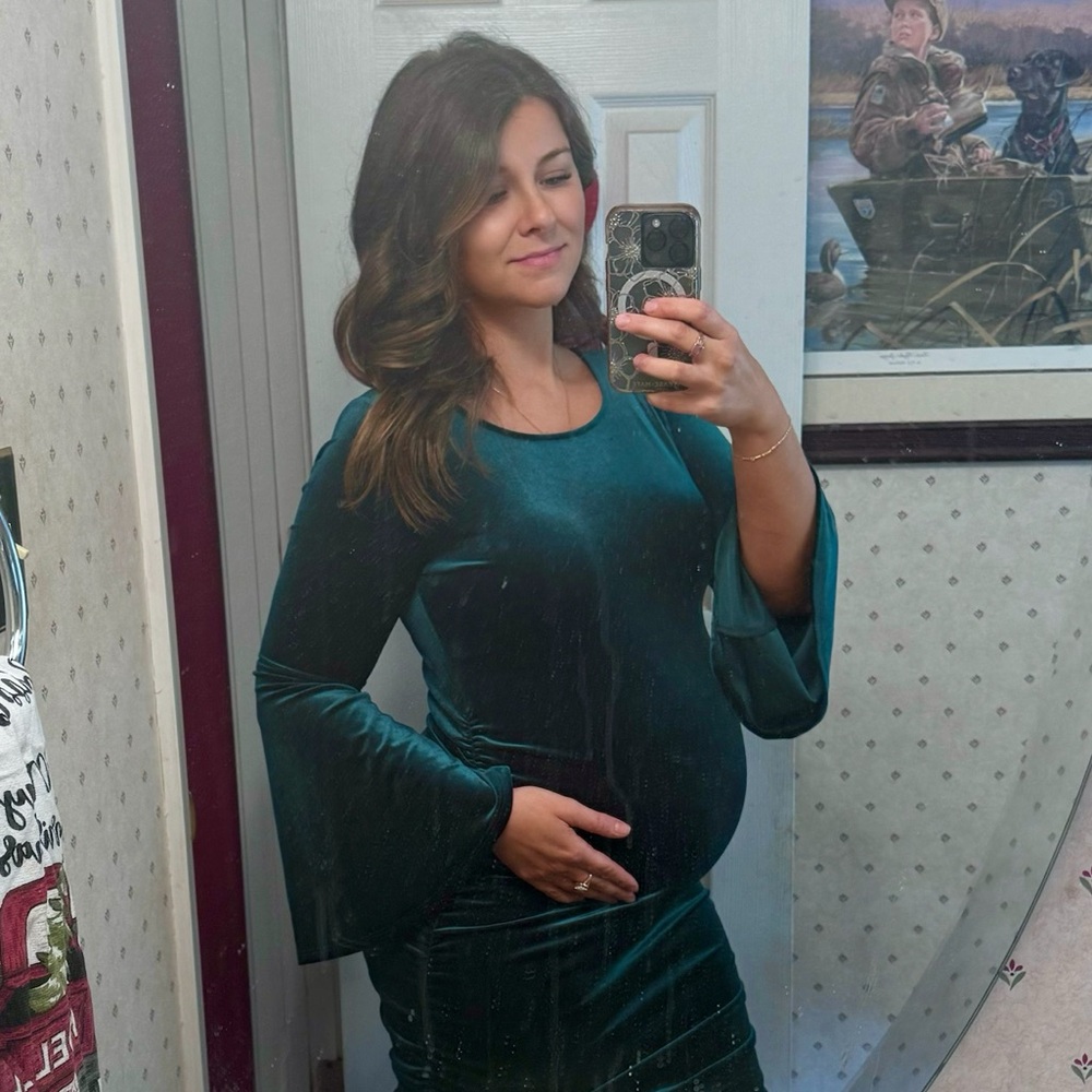 Pink Blush-Forest Green Velvet Ruched Bell Sleeve Maternity Dress-MED - Picture 4 of 5